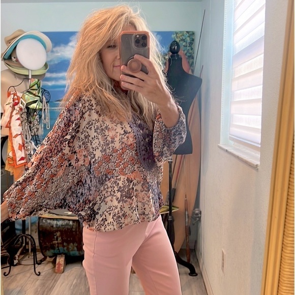 Coco Bianco,Boho, Floral,Crochet-Front Top Sz Small,Completely Lined,EUC,Size S - Picture 5 of 9